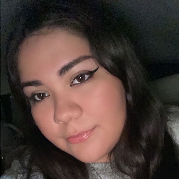 Meet your Posher, Lita - Picture 1 of 1